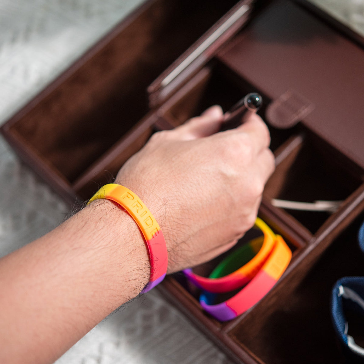 5/10/50/100 Rainbow PRIDE Silicone Bracelets