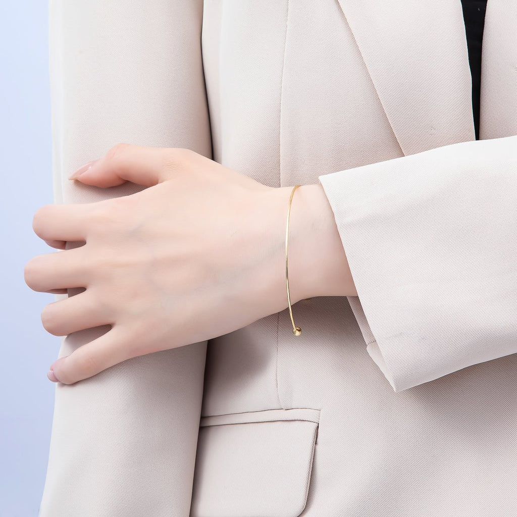16K Gold Filled Minimalist Thin Torque Cuff Bracelet | WA-04452