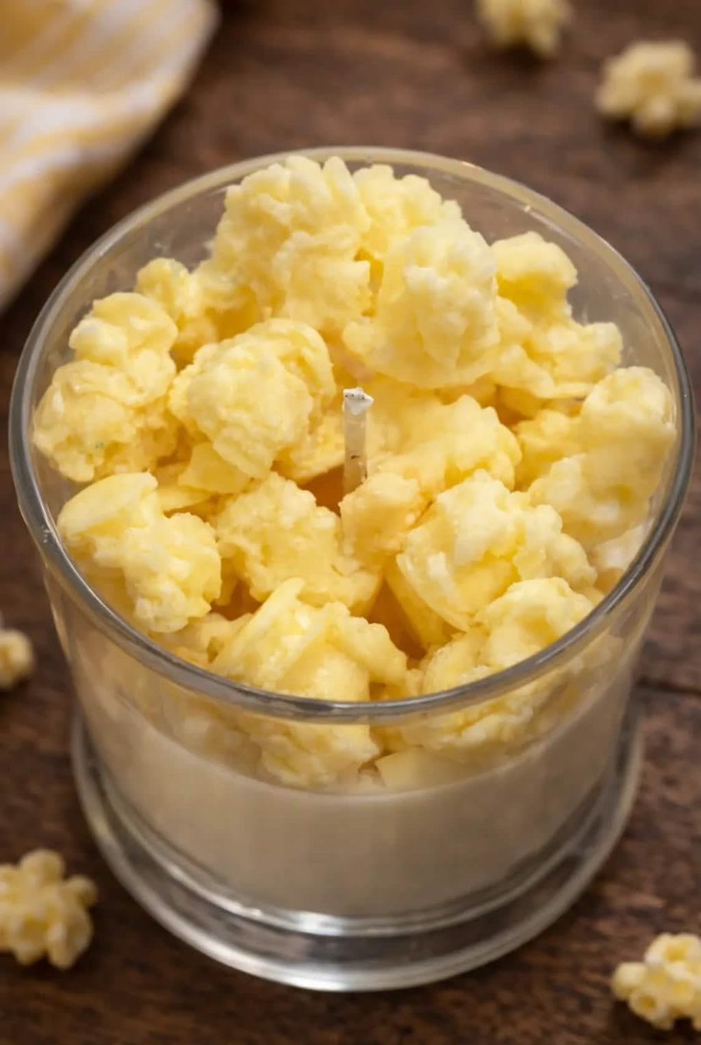 Hot Buttered Popcorn Scented Candle – Movie Night Favorite