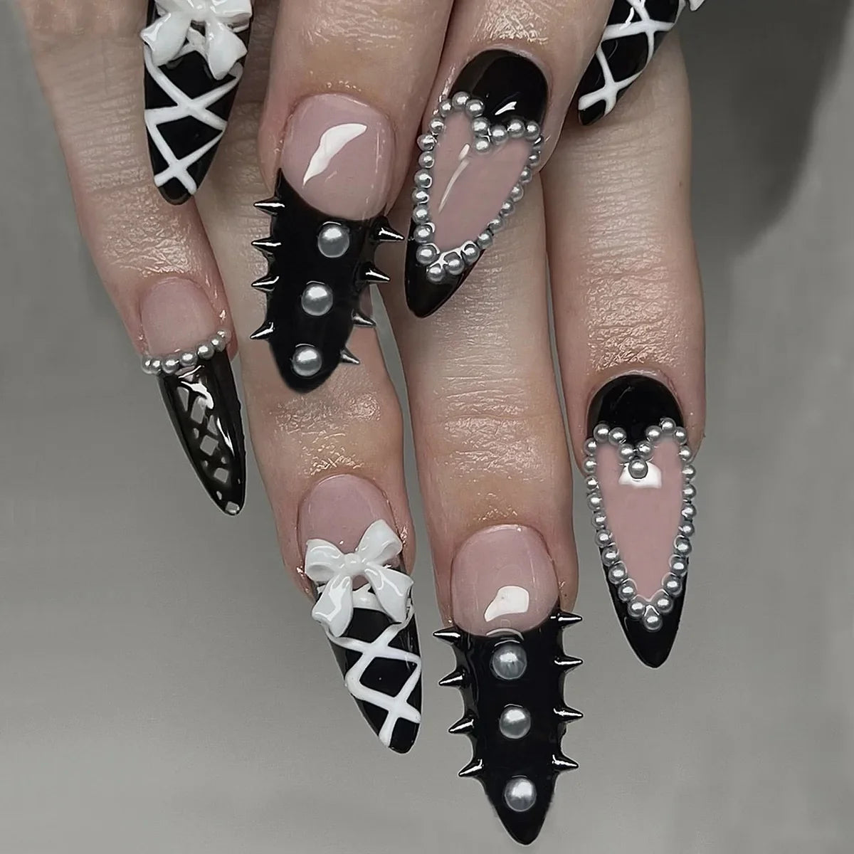 Black Cool Fake Nails Bat Press on Nails Almond Decorated Nail Tips Rivet Bow False Nails 24pcs Reusable Acrylic Nails