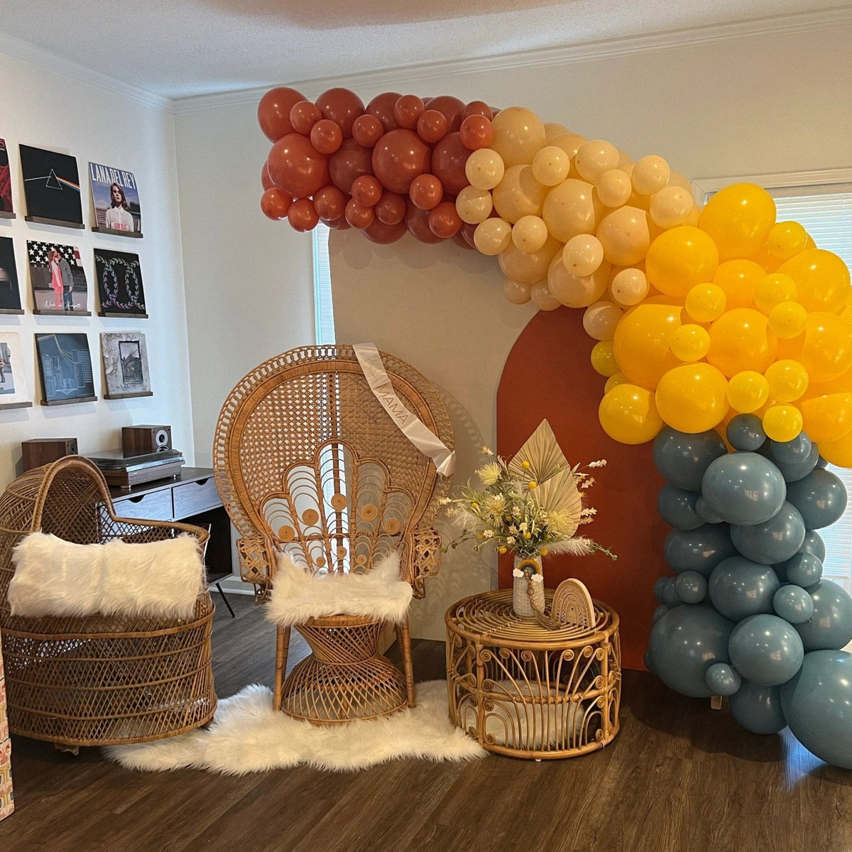 Retro Rainbow Balloon Garland Kit – Blue & Orange