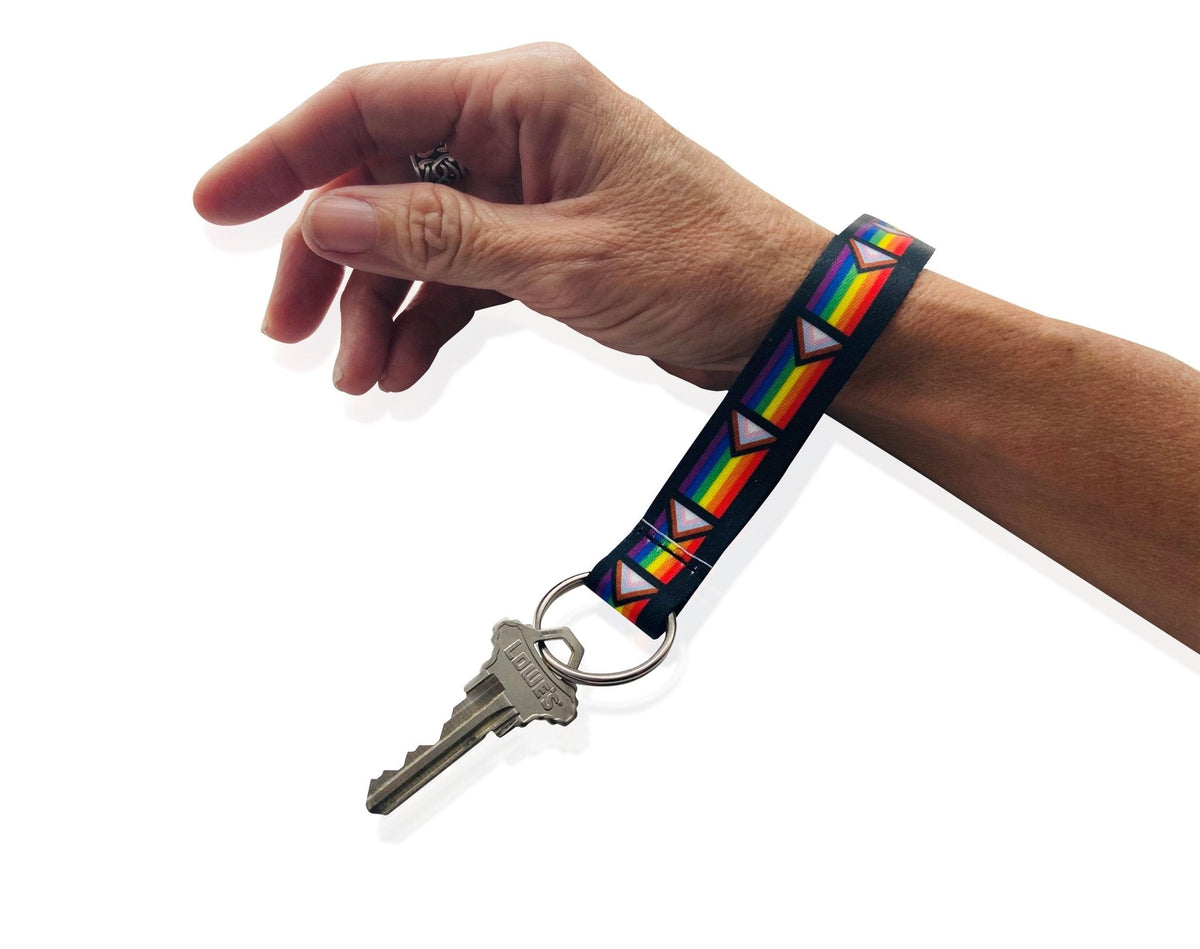 5/10/25/100 Bulk Daniel Quasar Flag Lanyard Style Keychains