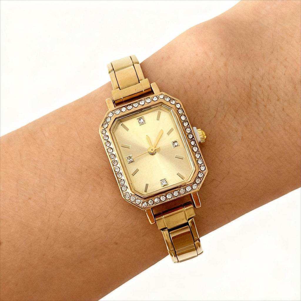 Stylish Square Watch For Women With A Chic Diamond-embellished DesignDIY Customizable