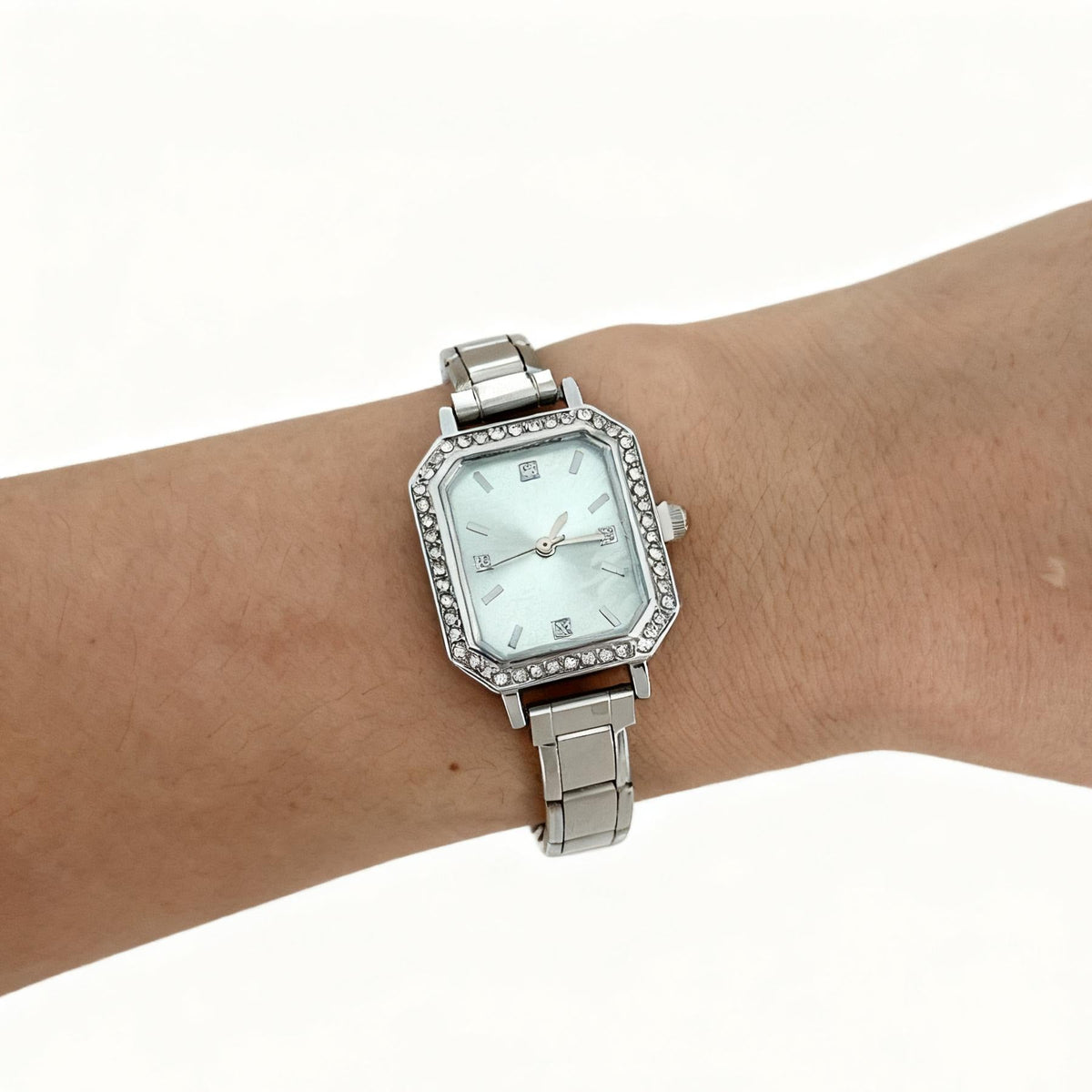 Stylish Square Watch For Women With A Chic Diamond-embellished DesignDIY Customizable
