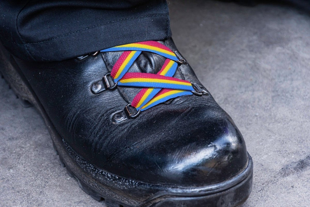 1/5/10/25/100 Bulk Pansexual Flag Shoe Laces