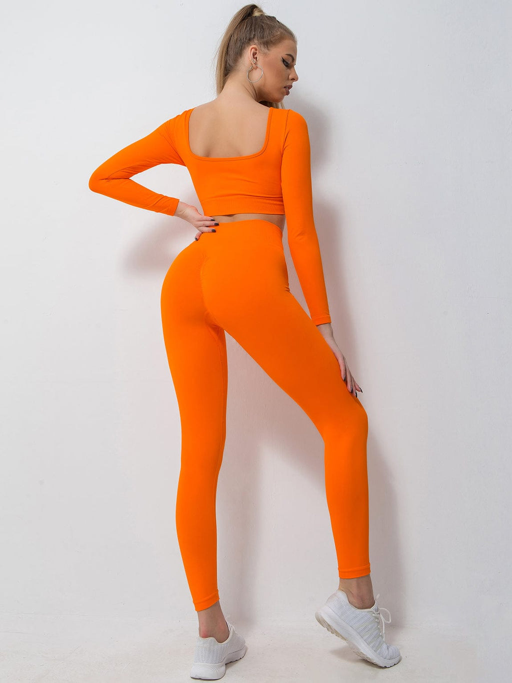 V-Neck Seamless Activewear Set (2-Piece)