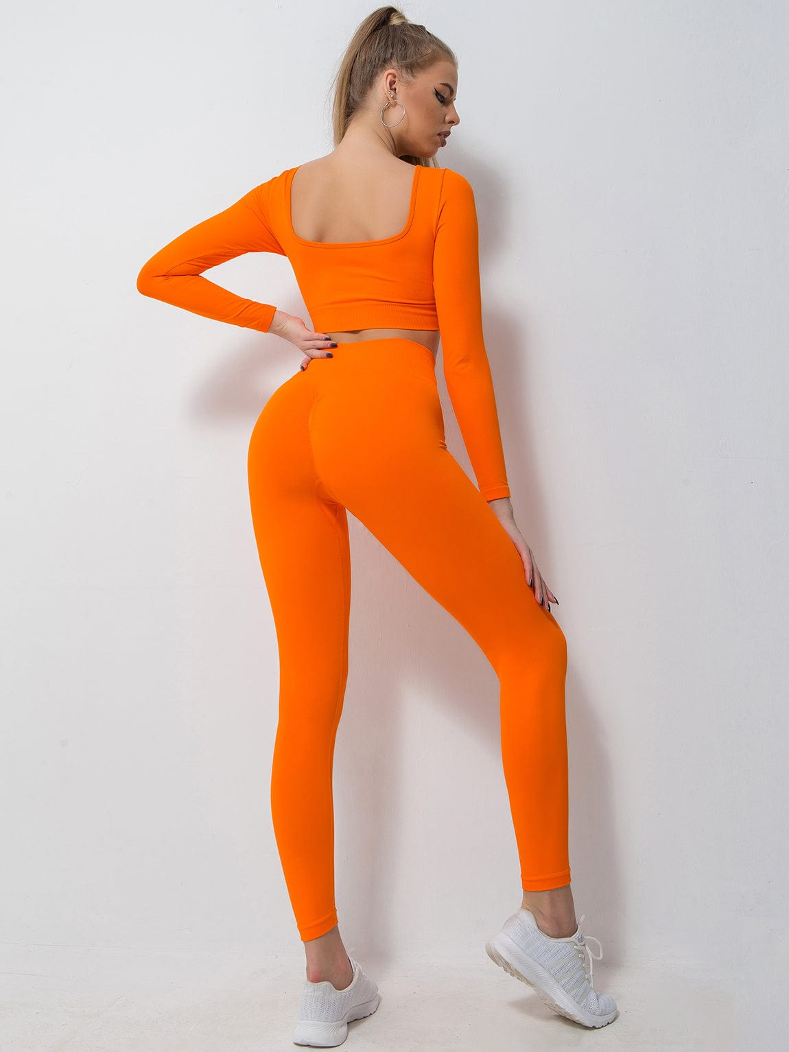 V-Neck Seamless Activewear Set (2-Piece)