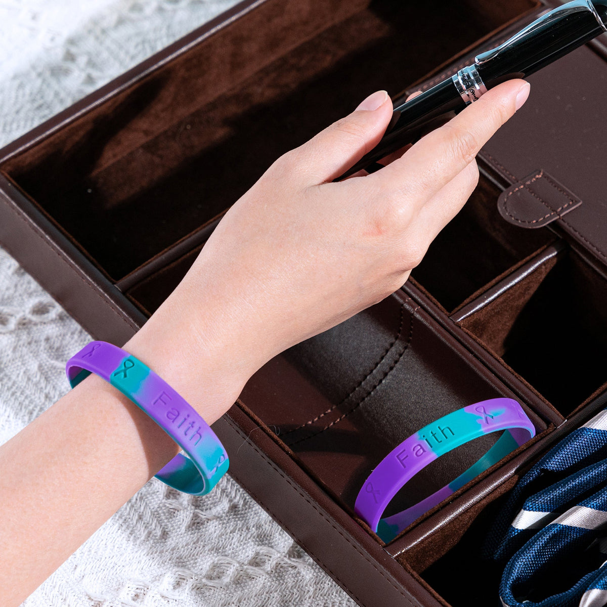 5/25/50/100 Bulk Teal & Purple Silicone Bracelets